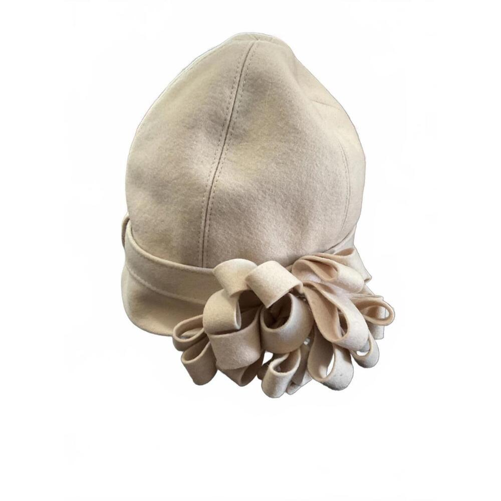 Vintage Lord and Taylor Beige Wool Cloche Hat with Decorative Loops